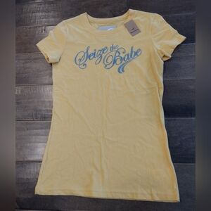 HOLLISTER NWT vintage Y2K short-sleeve Yellow Seize Bettys slim T-shirt - M